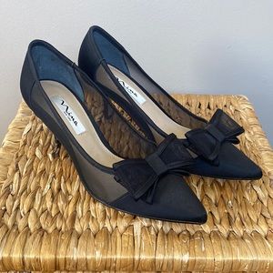 NIna Satin Bow Heels Size 8